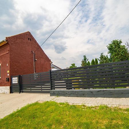Ro-Land Vendeghaz Apartment Miskolc Ngoại thất bức ảnh