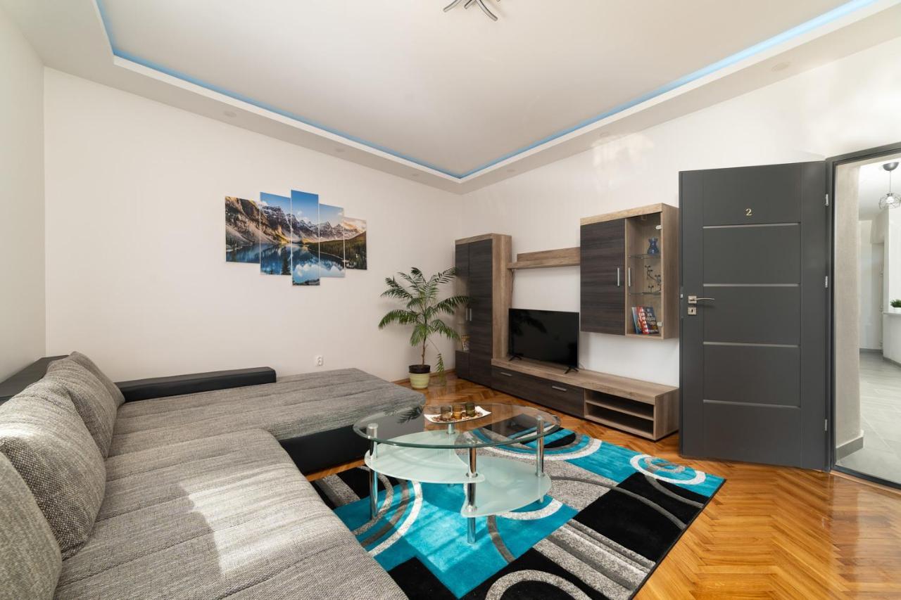 Ro-Land Vendeghaz Apartment Miskolc Ngoại thất bức ảnh
