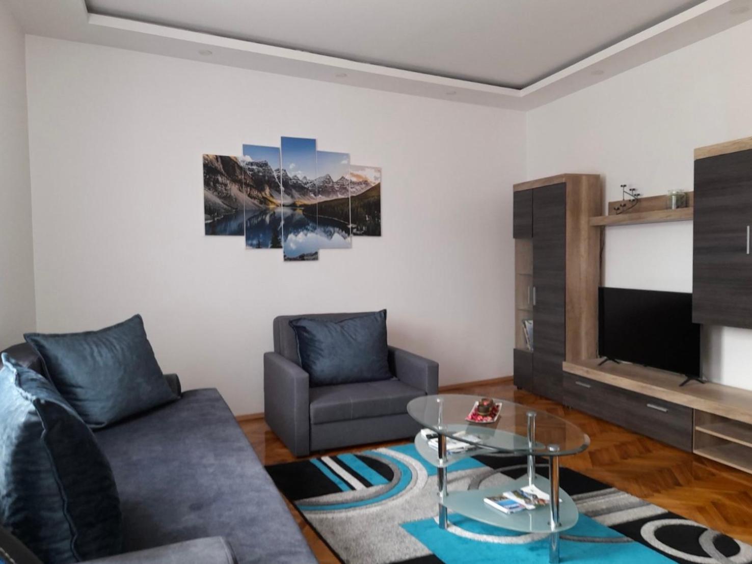 Ro-Land Vendeghaz Apartment Miskolc Ngoại thất bức ảnh